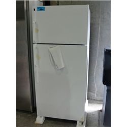 Hot point 2 door white fridge