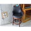 Image 1 : Black leather padded counter height side chaiir
