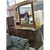 Image 1 : Matching mahogany finish 9 drawer dresser with
