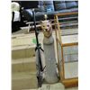 Image 1 : Plaster mountain lion floor lamp