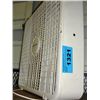 Image 1 : Airworks box fan