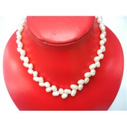 300CTW PEANUT WHITE PEARL NECKLACE 18 INCH; PHILIPPINE