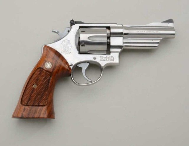 Smith & Wesson Model 624 DA revolver, .44 S&W Special cal., 4” barrel ...