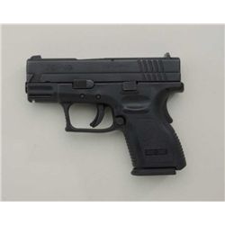 Springfield Armory Model XD-40 Sub-Compact  semi-auto pistol, .40 S&W cal., 3” barrel,  mat black fi