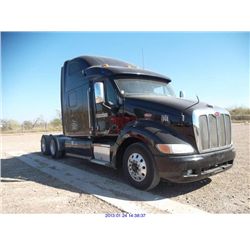 2004 - PETERBILT TRACTOR