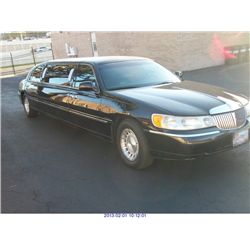 2000 - LINCOLN EXECUTIVE SERIES