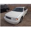 Image 2 : 1998 - TOYOTA AVALON