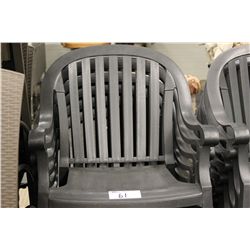 6 GREY PLASTIC CHAIRS