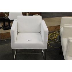 LIGHT GREY SQUARE LOUNGE CHAIR