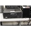 Image 2 : 2 AMPLIFIERS, ONE PRE-AMP