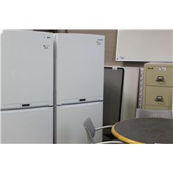 SAMSUNG FRIDGE & FREEZER UNIT