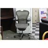 Image 2 : HERMAN MILLER AERON TASK CHAIR