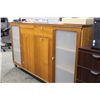 Image 1 : MAPLE 5' COUNTER