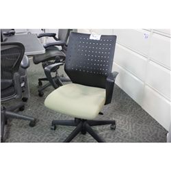 KEILHAUER BEIGE TOM TASK CHAIR