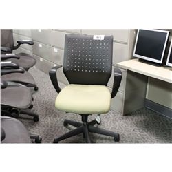 KEILHAUER BEIGE TOM TASK CHAIR