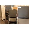 Image 1 : 16 GREY STACKING CHAIRS