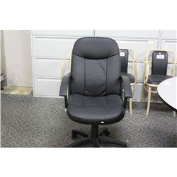 BLACK HIGH BACK EXECUTIVE CHAIR