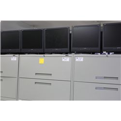 22 LCD MONITORS & 6 COMPUTER CASES