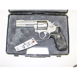 S&W 686 REVOLVER 357 MAG SERIAL #AYF9809