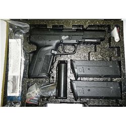 FNH FIVE SEVEN IOM 386126035 SEMI AUTO PISTOL 5.7X28 mm