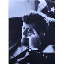 PRESIDENT JOHN F. KENNEDY PHOTOGRAPH/POSTER