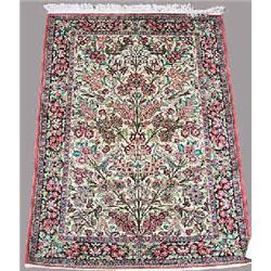 A Ghom/silk rug 147 x 103 cm 12.000-15.000...