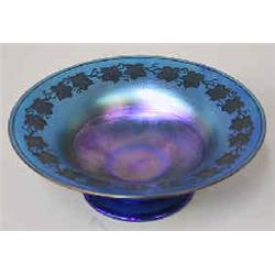 A bowl glass, Tiffany, h 6,5 cm, diameter 20 cm; damaged 1.200-1.500...