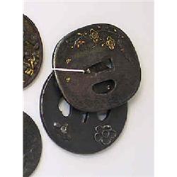 Tsubor, 2 st Japan, iron, floral decor 1.200-1.500...