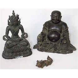 Figurines, 3 pieces bronze, China, 19 th century, boddisatva på lotustron, sittande helig man samt f