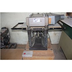 MAKITA 2040 400MM SURFACE PLANER
