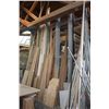 Image 4 : LARGE LOT OF ASSORTED WOOD AND RACK