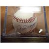 Image 1 : JOE DIMAGGIO SIGNED BASEBALL NO CERTIFICATE