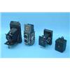 Image 1 : A 1930's Zeiss Ikon baby box camera, 3.5ins, a Franke and Heideche Rolleflex 4x4 Grey Baby TLR ca...