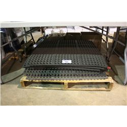 PALLET OF RUBBER FLOOR MATTING