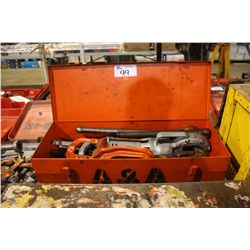 RIDGID 700 HANDHELD ELECTRIC PIPE THREADER AND