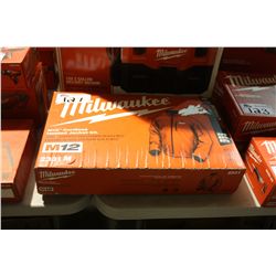 MILWAUKEE M12 CORLESS HEATED JACKET