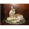 Image 1 : FIGURINE DOE W/FAWN