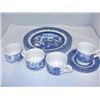 Image 1 : 12 PC. CHURCHILL ENGLAND BLUE WILLOW CHINA