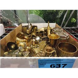 Box of assorted brass wares
