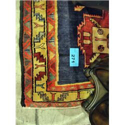 Approx 9F by 4F hand knotted persian area rug