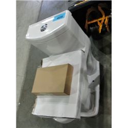 Water ridge high efficiency toilet