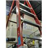 Image 1 : Approx 8F fiberglass and aluminum step ladder
