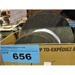 One box of grinding discs