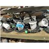 Image 1 : 16 white stage lights