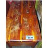 Image 1 : Solid cedar blanket box
