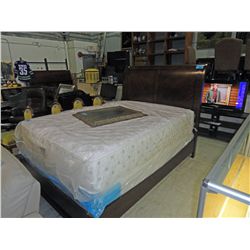 Mahogany finish queen size sleigh bed;