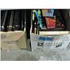 Image 1 : 2 boxes of books