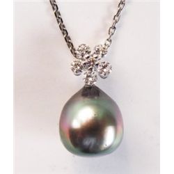 Tahitian Pearl Pendant 12 mm / Dia: .43Ct 18K W/g