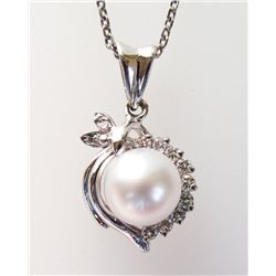 South Sea Pearl Pendant 9 mm Dia: .33Ct 14K W/g