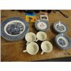 Image 1 : Currier & Ives Dinnerware 20 Pc. Service for 4